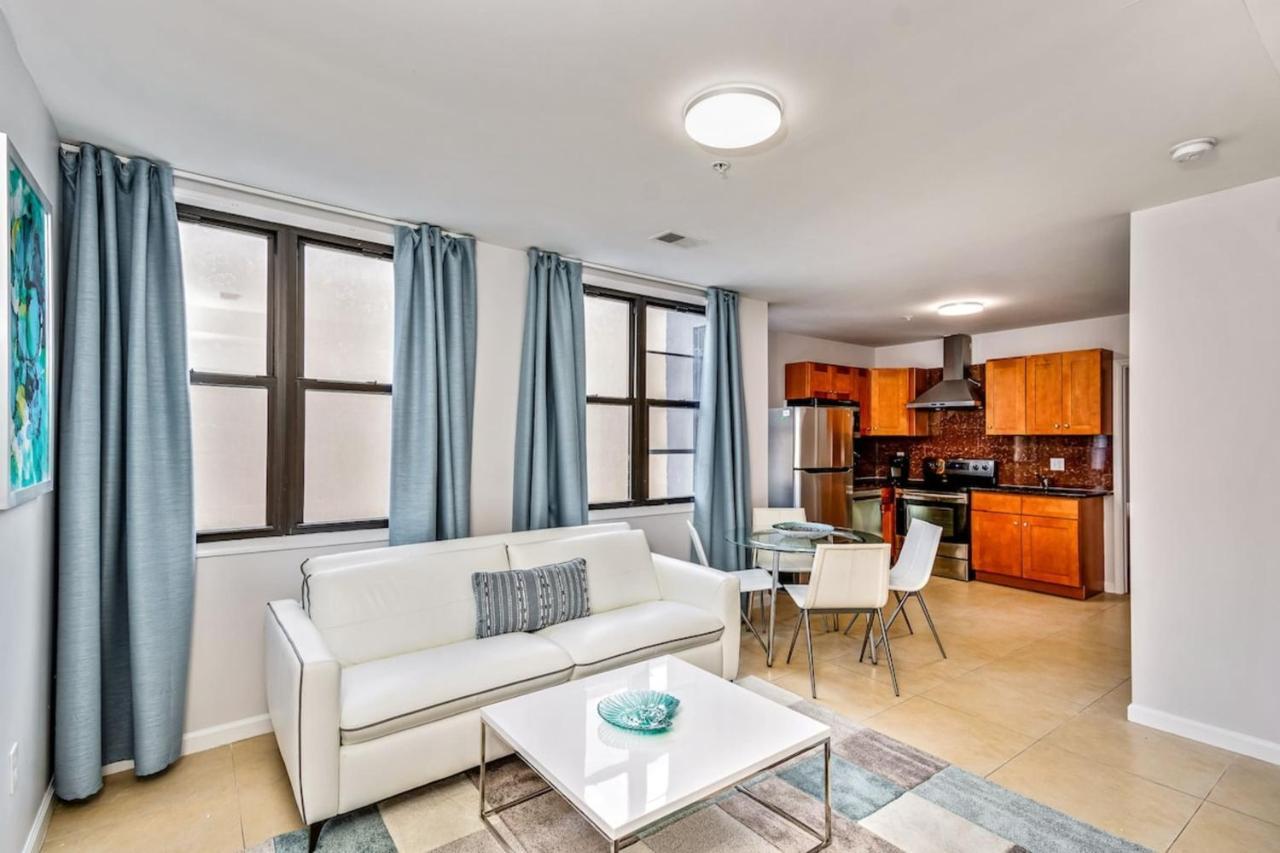 Stylish & Great Location Next To The Convention Center Apartment Филаделфия Екстериор снимка